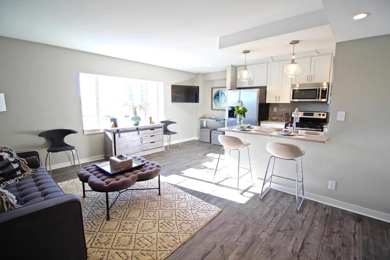 Bourgmont Luxury Apartments Country Club Plaza Apartments